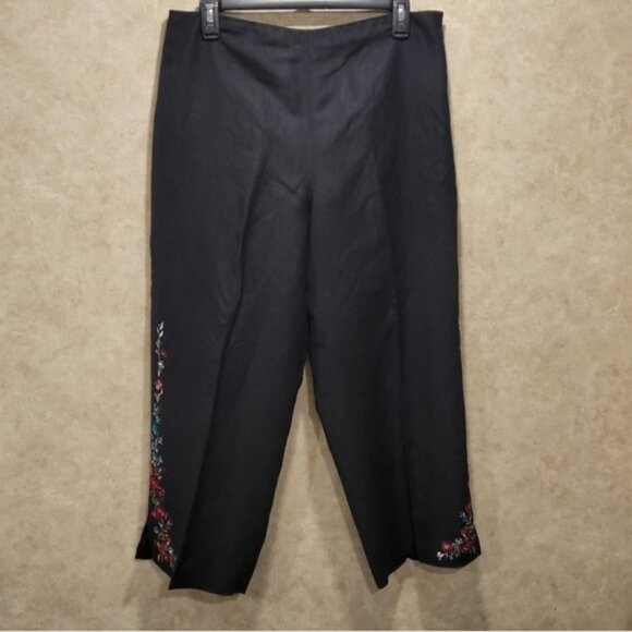 Larry Levine SZ 12 Colorful Floral Embroidered Black Linen Blend Capris - Picture 2 of 10